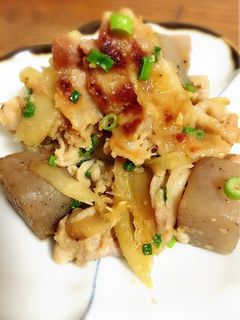 ぶどう豚肉とごぼうのこんにゃく味噌炒め-レシピのメイン写真