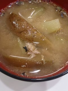 サバ缶とナスのお味噌汁-レシピのメイン写真
