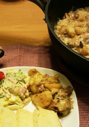 フライパンで挽肉とジャガイモのチーズ焼き-レシピのメイン写真