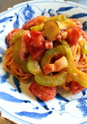 白ゴーヤとトマトのナポリタン♪-レシピのメイン写真
