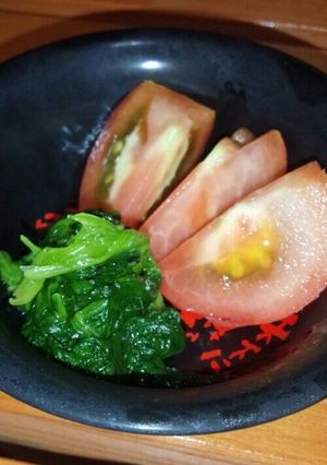トマトとほうれん草のサラダ-レシピのメイン写真