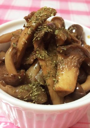 たっぷりきのこのバルサミコソテー-レシピのメイン写真