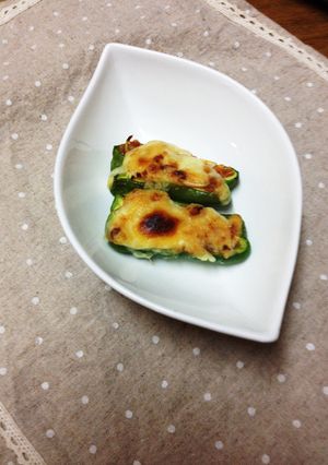たっぷりチーズのツナ詰めピーマン-レシピのメイン写真