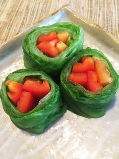 付け合わせに!簡単彩りレタスの野菜巻き-レシピのメイン写真