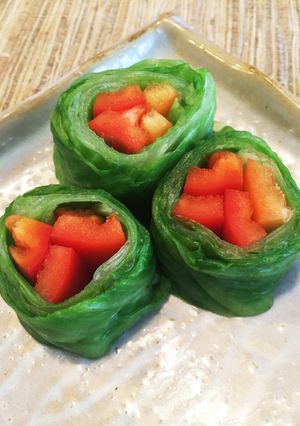 付け合わせに！簡単彩りレタスの野菜巻き-レシピのメイン写真