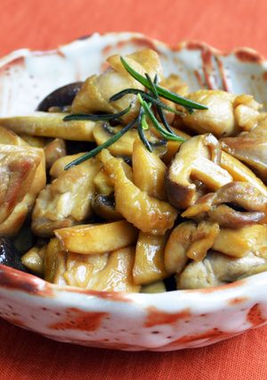 旨すぎる！鶏ときのこのガーリック炒め♪-レシピのメイン写真