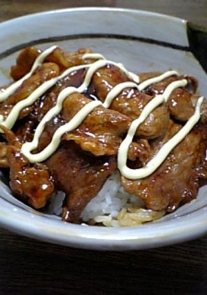 簡単☆ぴり辛☆てりまよ豚丼-レシピのメイン写真