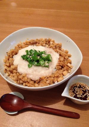 ヘルシー！エリンギそぼろとやまいも丼-レシピのメイン写真