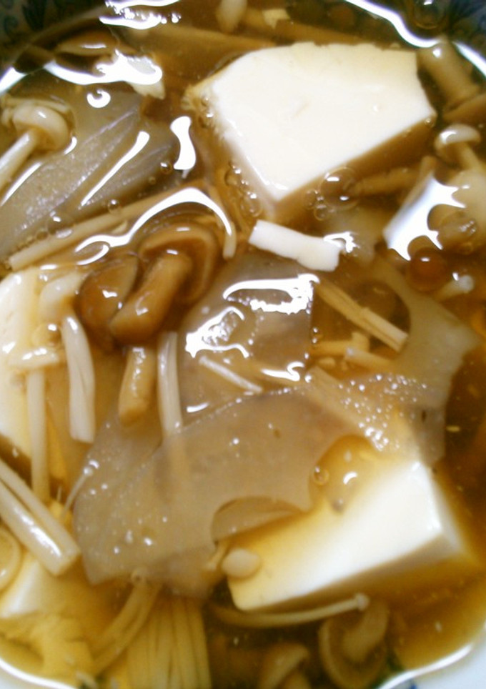 簡単！和食！蓮根と　なめこ、豆腐の煮物♪-レシピのメイン写真