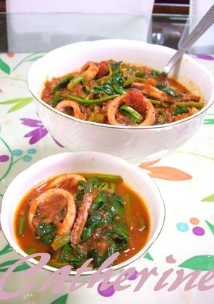 イカとほうれん草のトマト煮　★-レシピのメイン写真