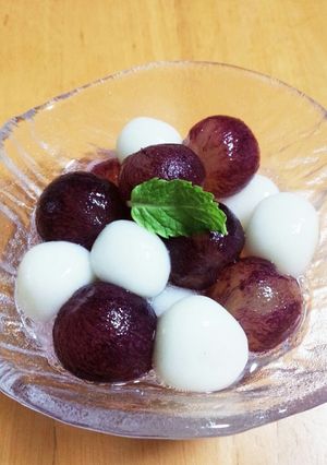お月見団子 de 葡萄-レシピのメイン写真