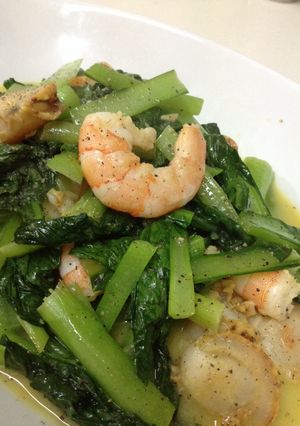 小松菜と魚貝のホットサラダ-レシピのメイン写真