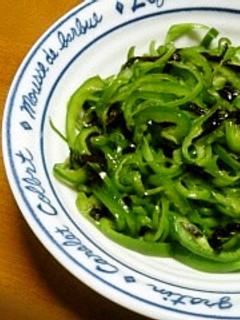 ピーマンの塩昆布炒め 大量消費できて美味-レシピのメイン写真