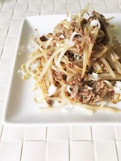もやしと豚ひき肉の麻婆炒め。丼にも。-レシピのメイン写真