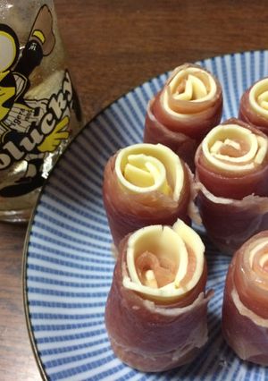 超簡単☆生ハムのチーズ巻き巻き-レシピのメイン写真