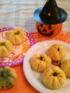ハロウィンにも♪HMでかぼちゃパン-レシピのメイン写真