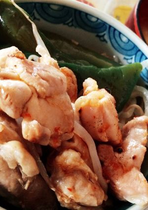 【レンジで簡単】蒸し鶏の中華風どんぶり-レシピのメイン写真