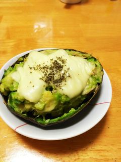 アボカドココットグラタン-レシピのメイン写真
