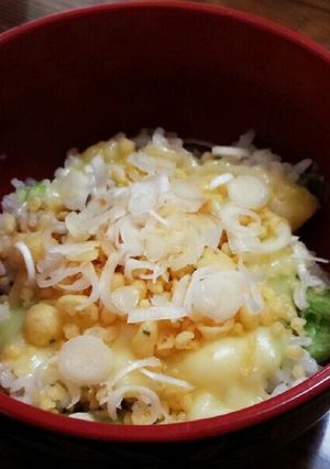 とろーりチーズの揚げ玉丼♪-レシピのメイン写真