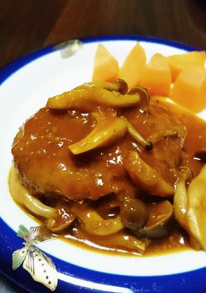 初心者でも簡単☆煮込みハンバーグ-レシピのメイン写真