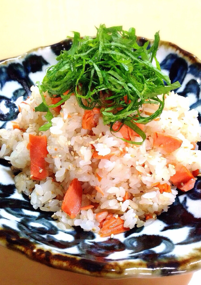 秋鮭と白胡麻の混ぜごはん-レシピのメイン写真