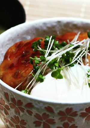 温玉のせ照り焼き鶏つくね丼-レシピのメイン写真