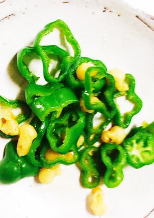 簡単ピーマンと揚げ玉の麺つゆ和え-レシピのメイン写真