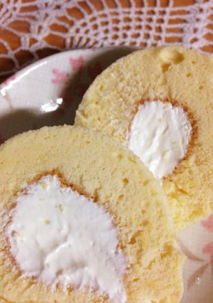 ふんわりロールケーキ-レシピのメイン写真