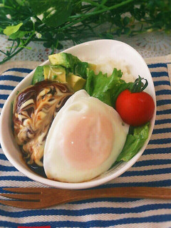 美レシピ♡アボカドハンバーグのロコモコ丼-レシピのメイン写真