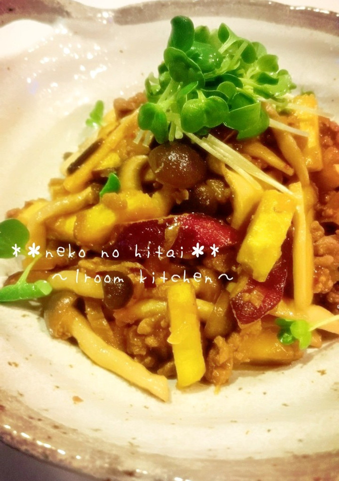 秋の味覚！さつま芋とキノコの麻婆炒め-レシピのメイン写真