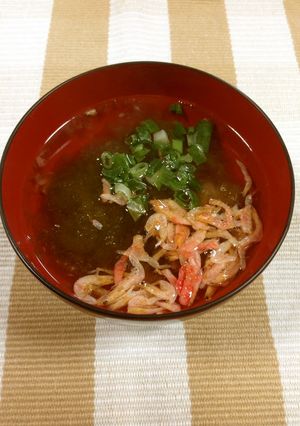 とろろ昆布と桜海老のお吸い物-レシピのメイン写真