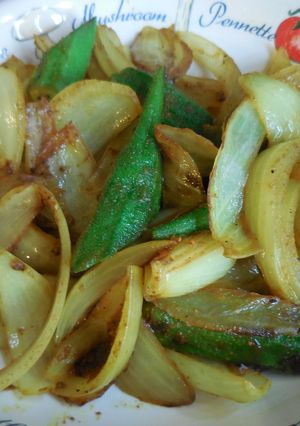 オクラと玉ねぎの炒め物～カレー風味-レシピのメイン写真