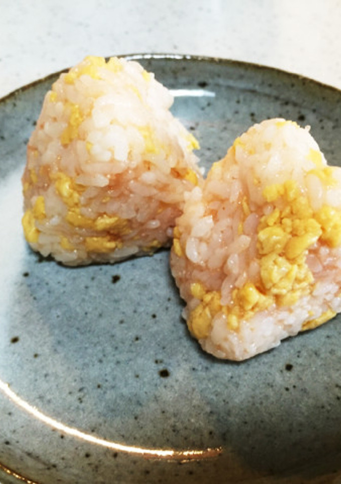 明太子と炒り卵のおにぎり-レシピのメイン写真