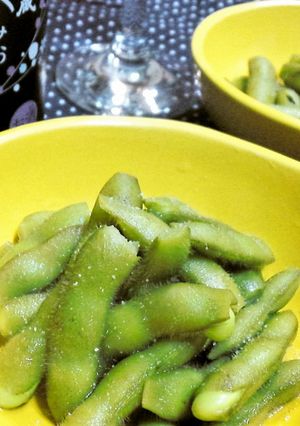 塩茹でもいいけど・・・枝豆のコンソメ煮♪-レシピのメイン写真