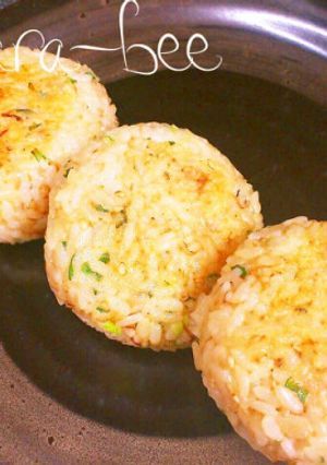 簡単♡ネギおかかチーズ醤油焼きおにぎり-レシピのメイン写真