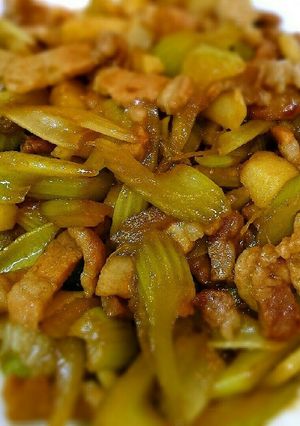 簡単で美味しいセロリの炒め物♪良い香り～-レシピのメイン写真