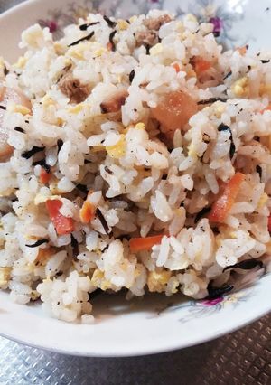 ひじき煮物からのアレンジ炒飯♪-レシピのメイン写真