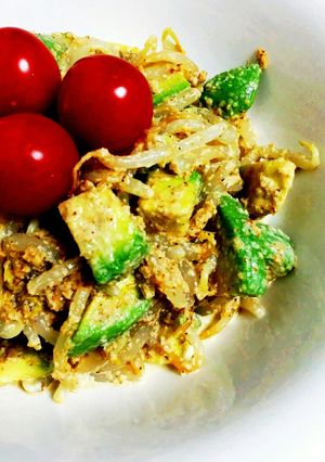 もやしとアボカドの胡麻サラダ-レシピのメイン写真
