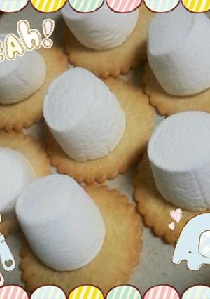 ビスケットのマシマロのせ♡ビスマロ♡-レシピのメイン写真