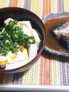 ローソン飯!湯豆腐onいわし梅煮のせ-レシピのメイン写真