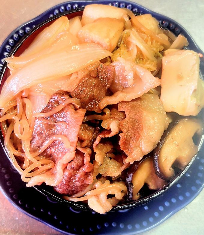 新玉ねぎを楽しむ すき焼き風 牛丼-レシピのメイン写真