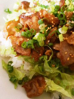 アジアン風♪豚肉の甘辛カフェ丼-レシピのメイン写真