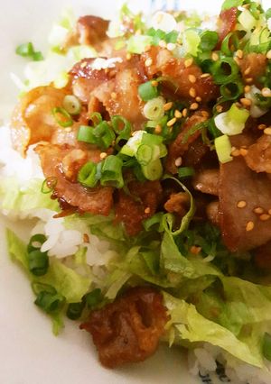 アジアン風♪豚肉の甘辛カフェ丼-レシピのメイン写真