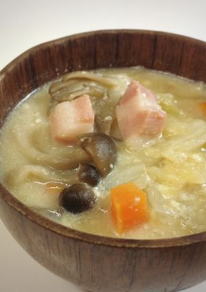 野菜いっぱい♡身体が喜ぶ豆乳味噌スープ-レシピのメイン写真