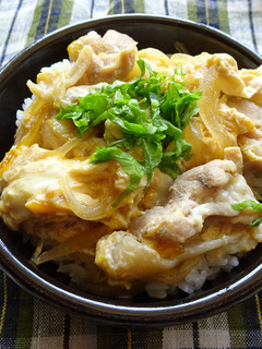 【昆布屋レシピ】昆布だしでふわふわ親子丼-レシピのメイン写真