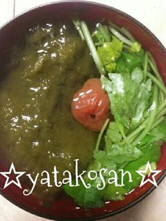 とろろ昆布と三つ葉のお吸い物~梅干し風味-レシピのメイン写真