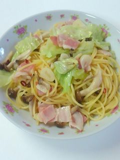 しめじとキャベツのペペロンチーノ-レシピのメイン写真