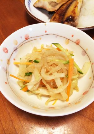 切干し大根と千切り野菜のゴマ酢和え-レシピのメイン写真