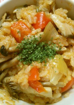 炊飯器で簡単！きのこの洋風　炊き込みご飯-レシピのメイン写真