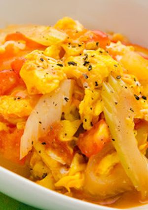 夏の薬膳：トマトとセロリと卵の炒めもの-レシピのメイン写真